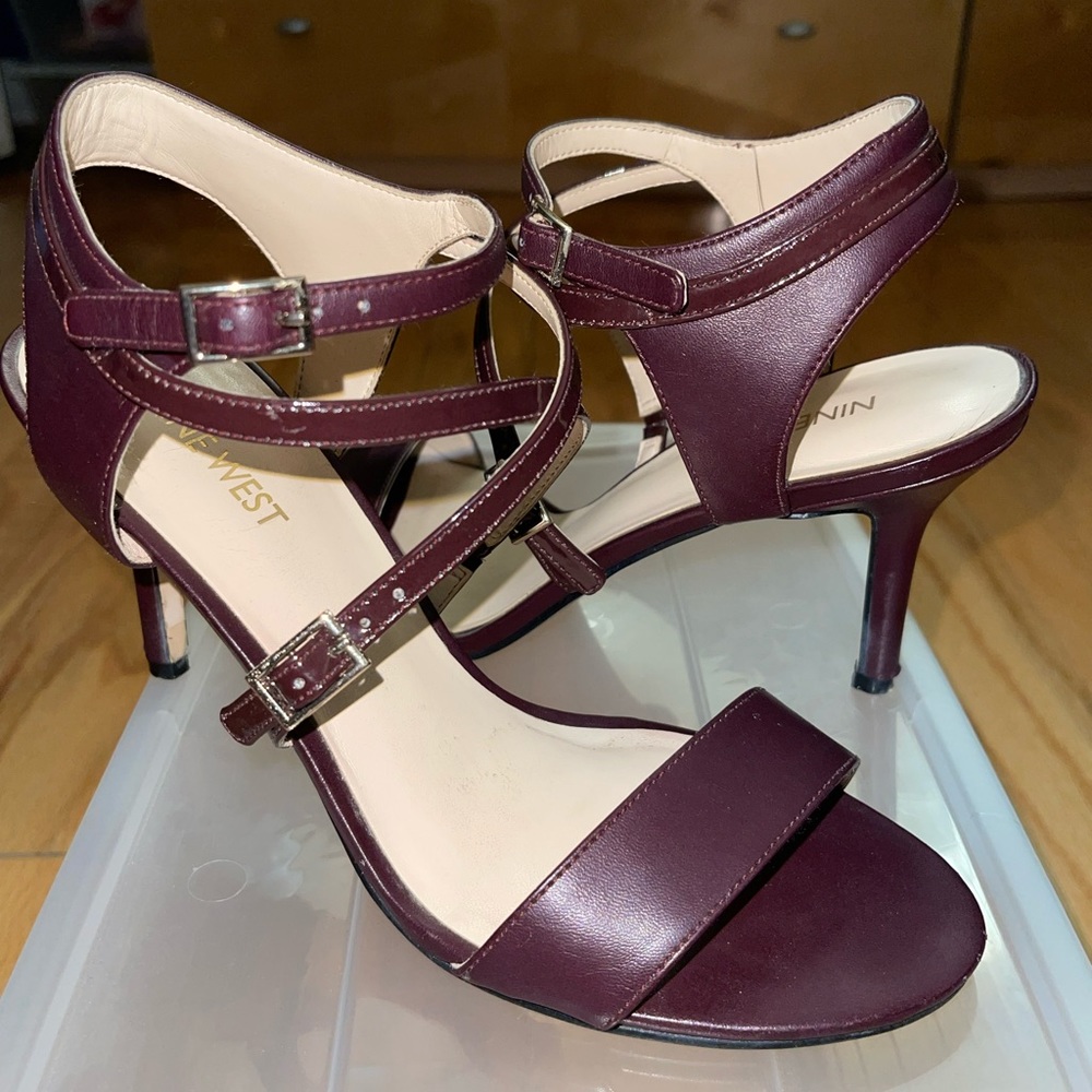 EUC Nine West 3.5” Burgundy Strappy Heels “Gypsee”